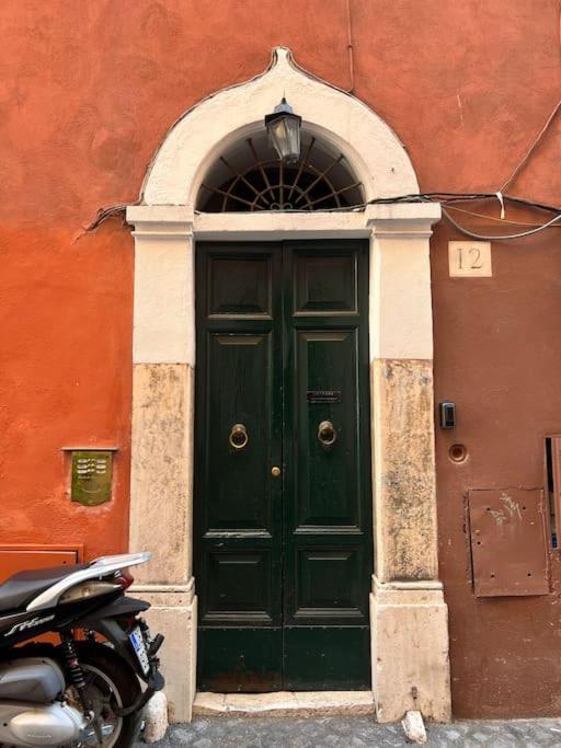 Campo De' Fiori Rooftop Apartment روما المظهر الخارجي الصورة